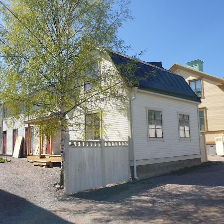 Vaelrenoverad Fin Laegenhet I Charmigt Omrade Soderhamn Bagian luar foto