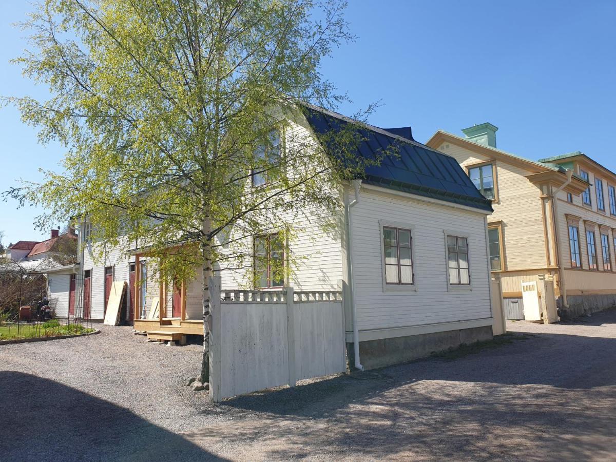 Vaelrenoverad Fin Laegenhet I Charmigt Omrade Soderhamn Bagian luar foto